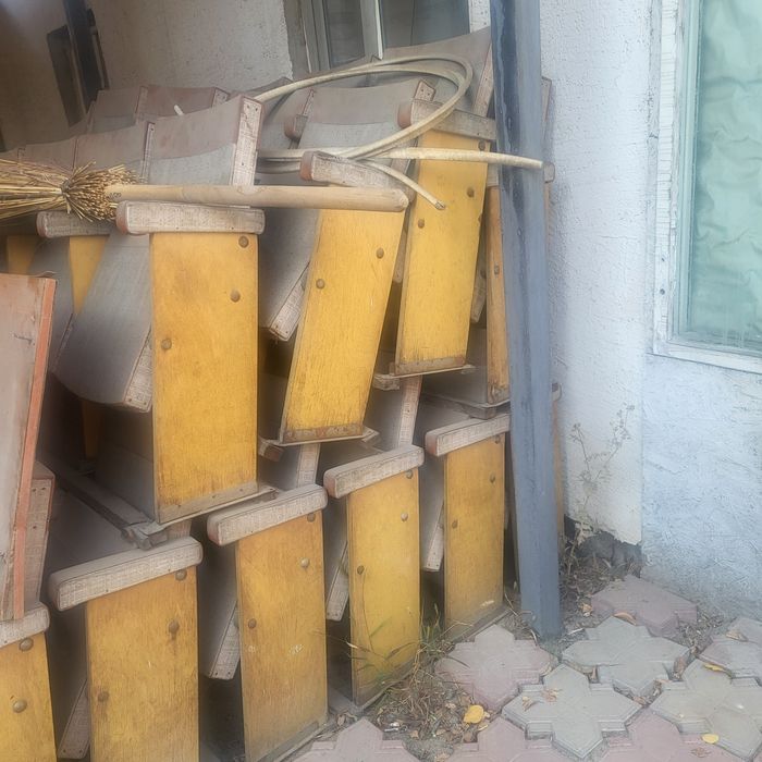 Стулья, бесплатно