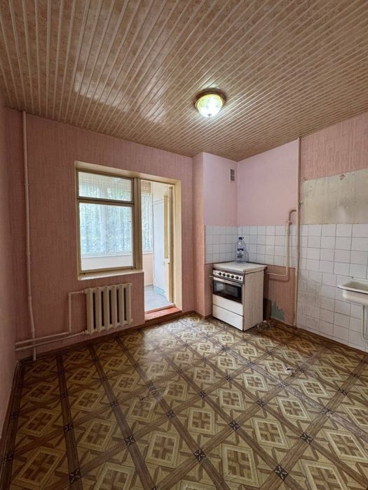Юнусабад 10.  Продажа. 2 х комнатная квартира