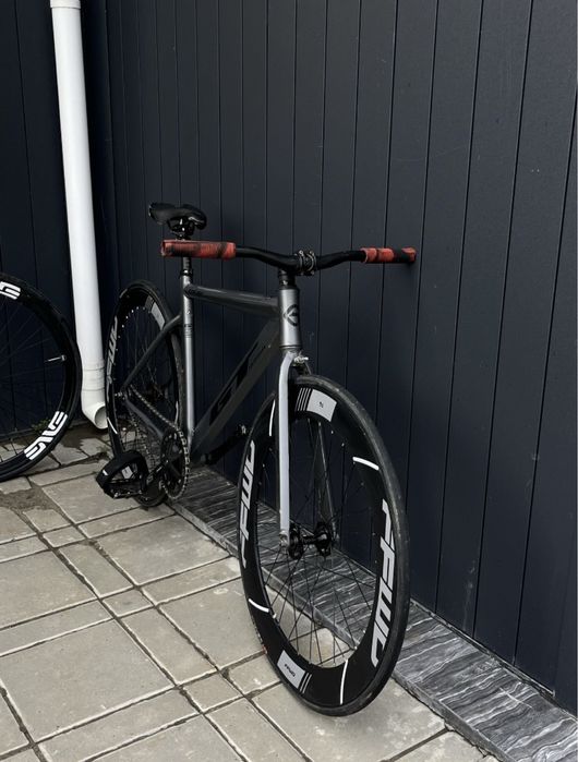 Fixed gear gt в хорошем состоянии