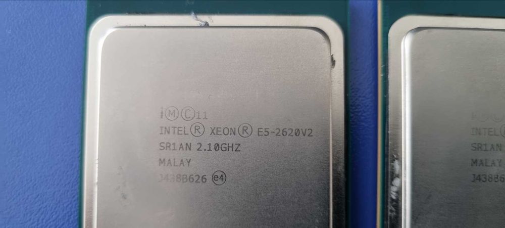 Процесори E5-2620v2 Перфектени 2бр