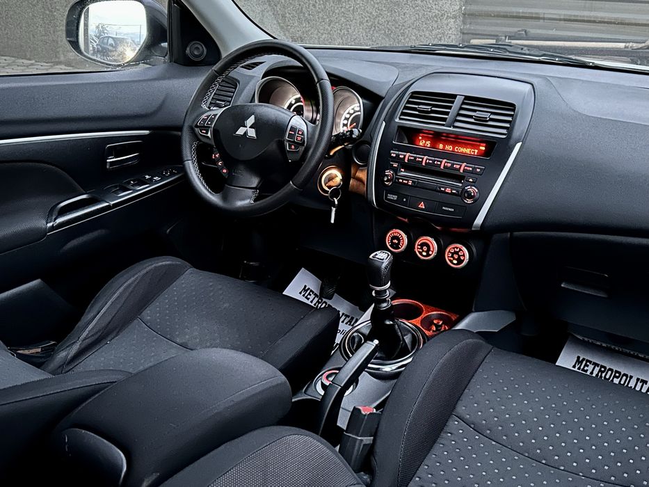 Mitsubishi ASX 2011 •4x4 Decuplabil• Plafon panoramic GARANTIE