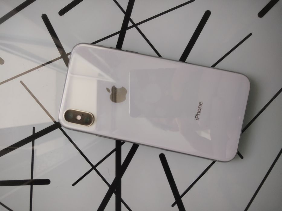 Айфон Х/256g телефон