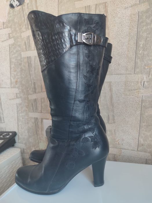 Кожаные сапоги весна