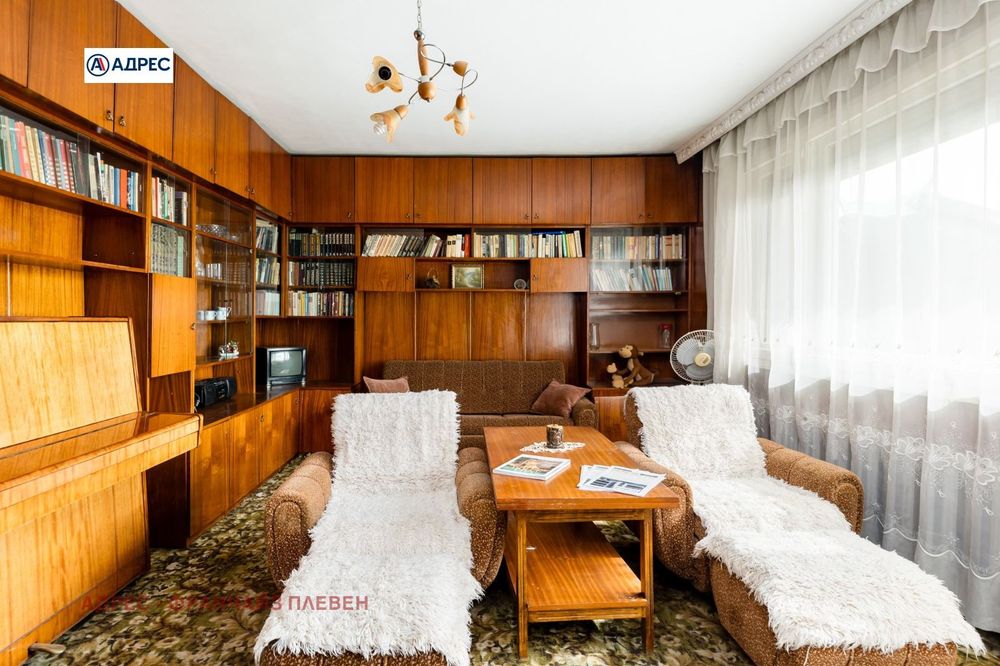 Продава се Многостаен апартамент в Плевен, 9-ти квартал - 106 кв.м за 1321 €/кв.м - Снимка #4