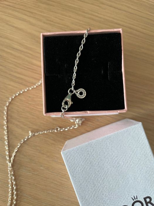 Верижка на Pandora