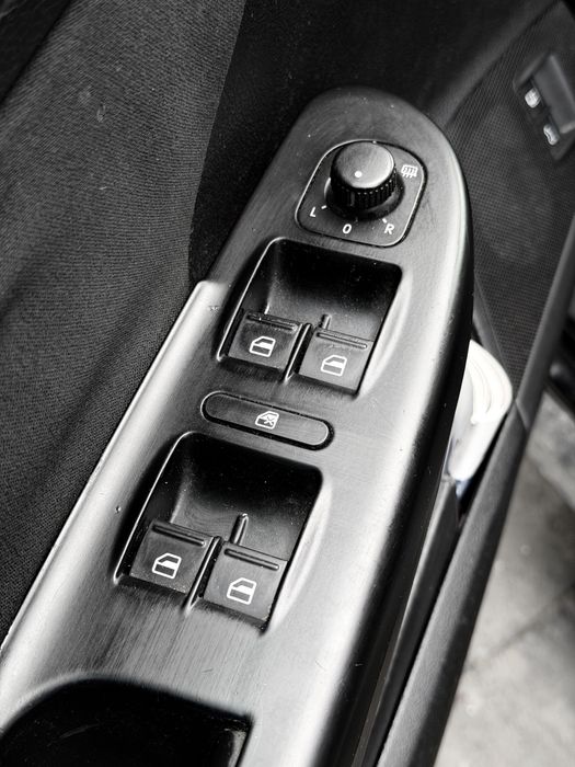 VOLKSWAGEN Passat 2009 — imagine 4