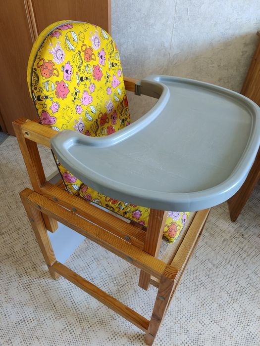 Стул для кормления, деревянный