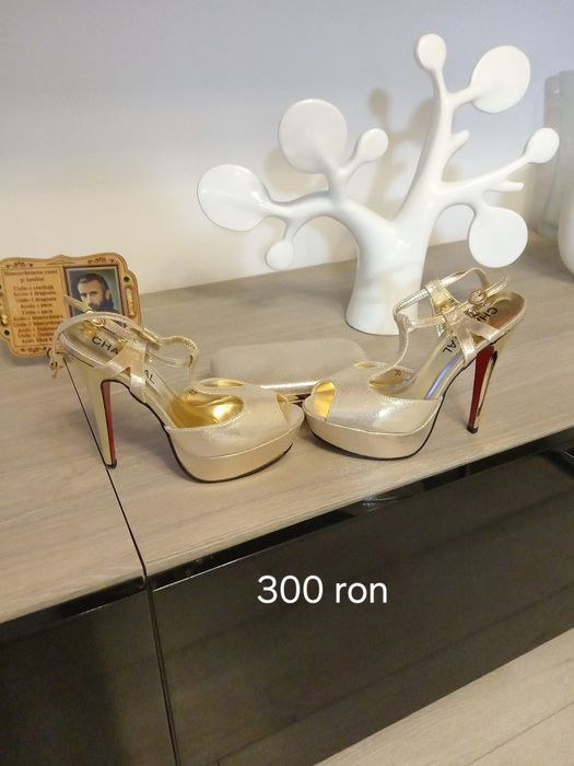 Vând 4 perechi încălțăminte damă mărimea 37