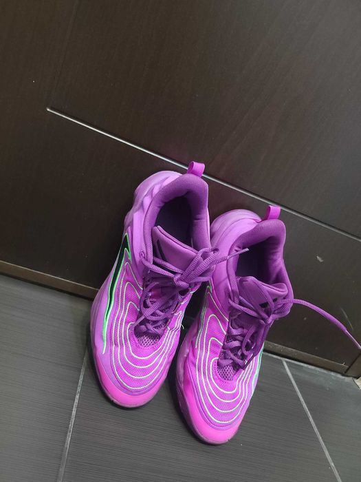 Продавам обувки Nike GIANNIS IMMORTALITY 4