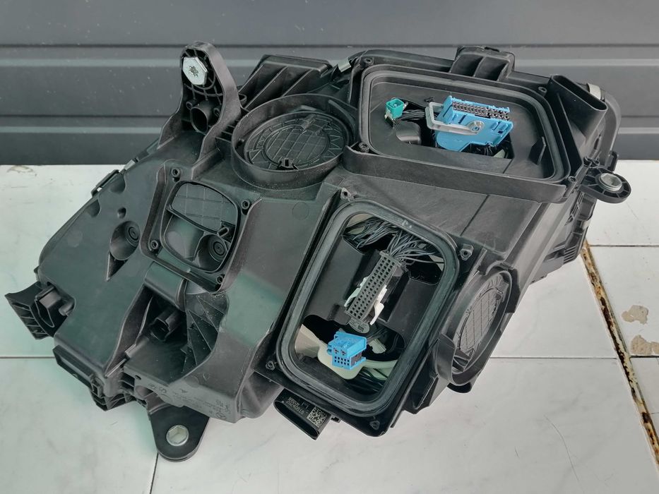 Far dreapta Digital Light Mercedes E-class W214 906 62 02