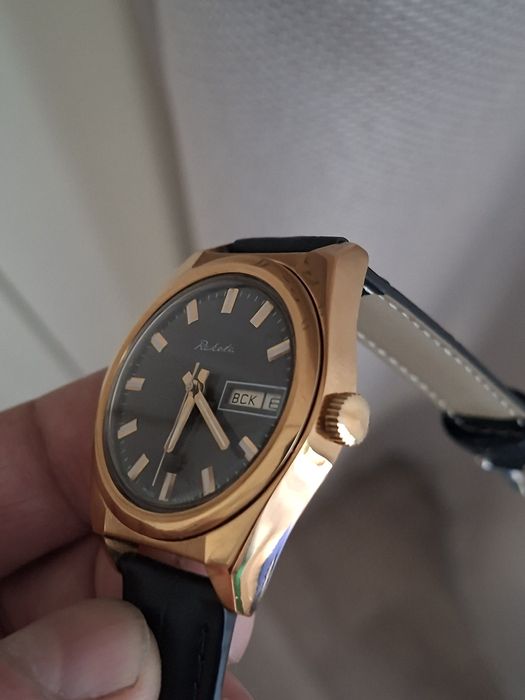 Продам часы СССР