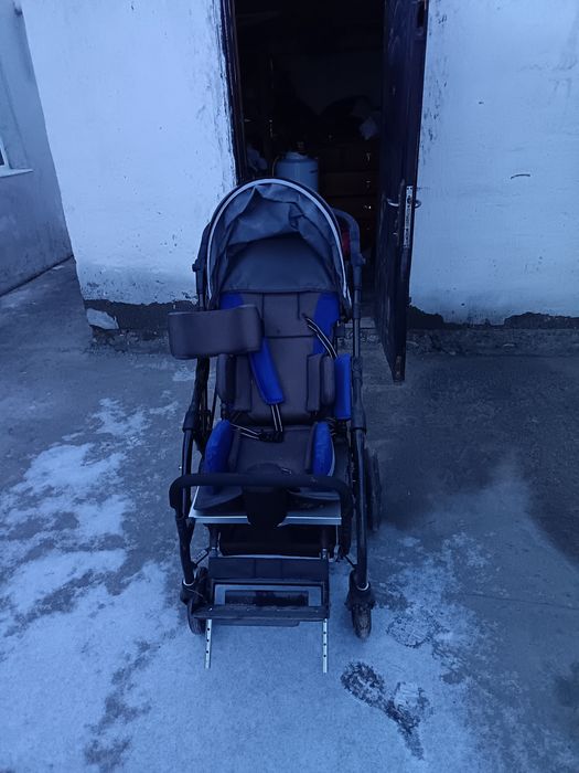 Коляска инвалидная