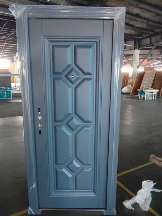 Входна стоманена врата