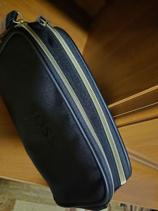 Boss несесер с две прегради