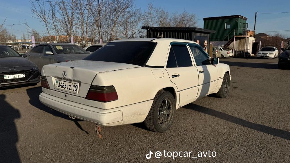 СРОЧНО ПРОДАМ мерседе е200