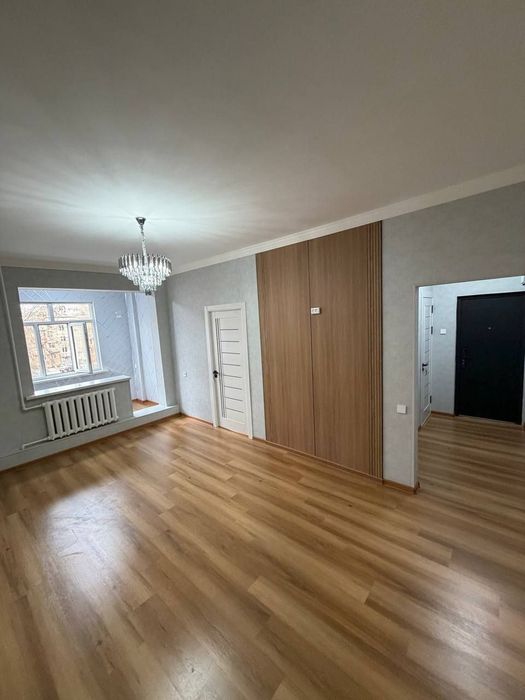 Продаётся Чиланзар 11 квартал 2/3/4