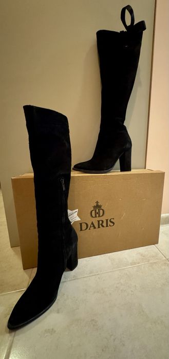 Велурени ботуши на ток Daris