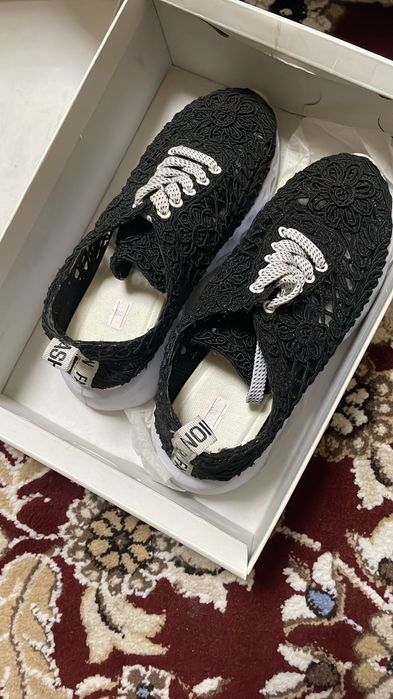 Красовки женские летние