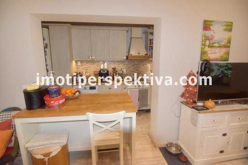 Продава се Тристаен апартамент в Пловдив, Беломорски - 105 кв.м за 1117 €/кв.м - Снимка #4