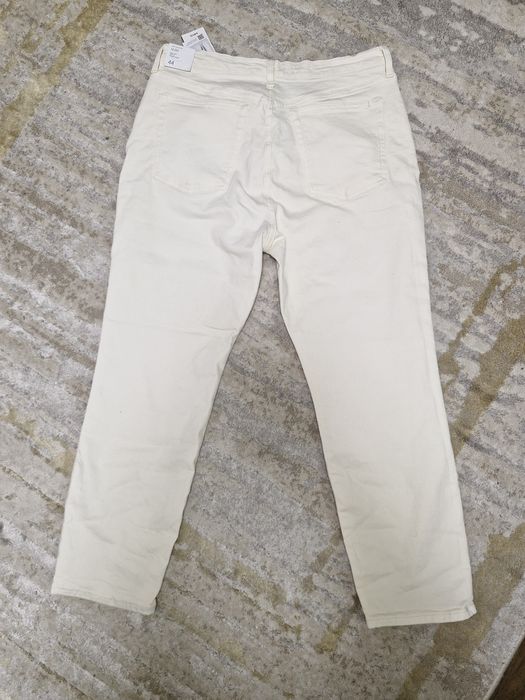 Blugi slim cropped 44 albi Mango