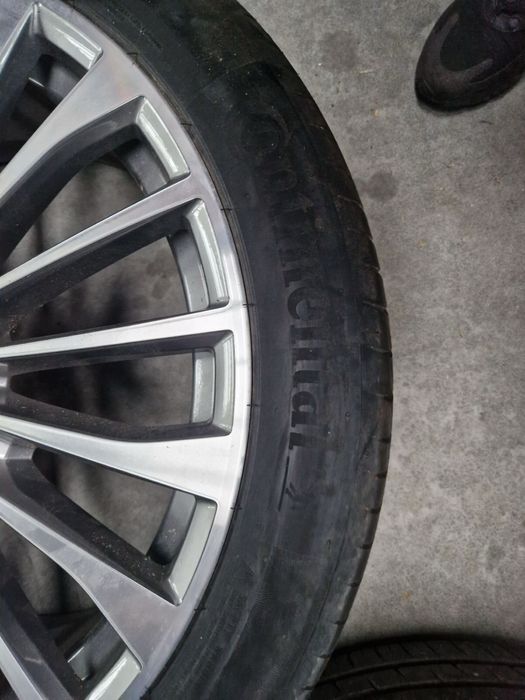 Джанти с гуми BMW X7 22 цола