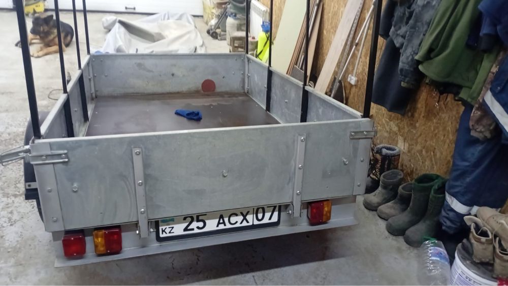 Прицеп . Состояние отличное.