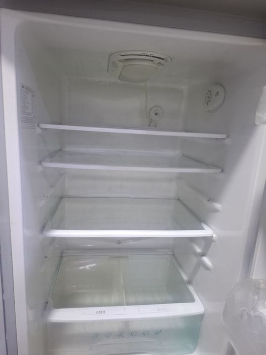 Продаю холодильник бу. Рабочий в хорошем состоянии