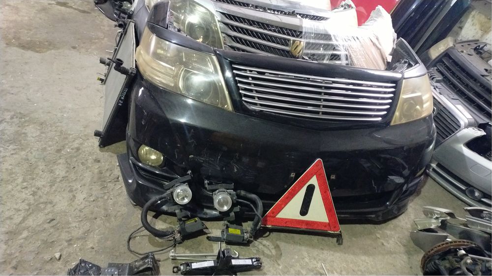 Авторазбор Тойота альпфард.