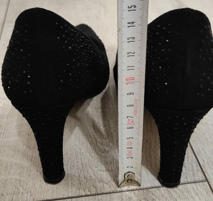 Încălțări/ pantofi eleganți de damă. Mărimea 38,5. Marks & Spencer