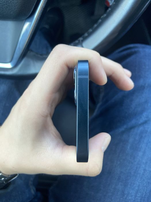 Продам айфон 13 128 гб