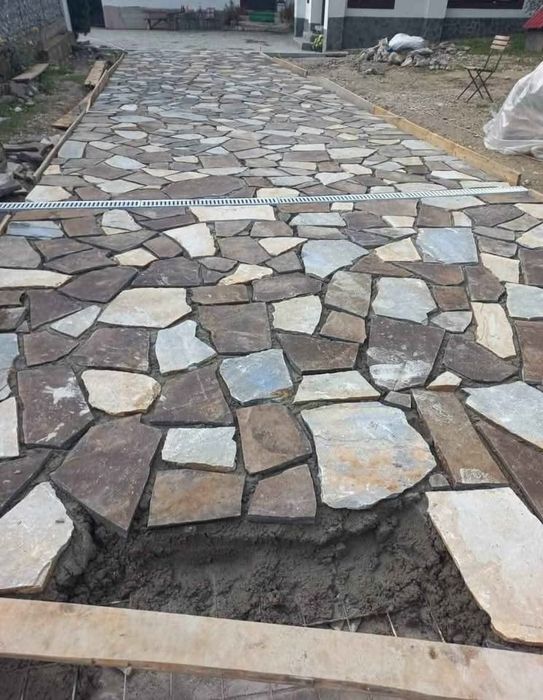 Piatra naturala de munte si montaj profesional