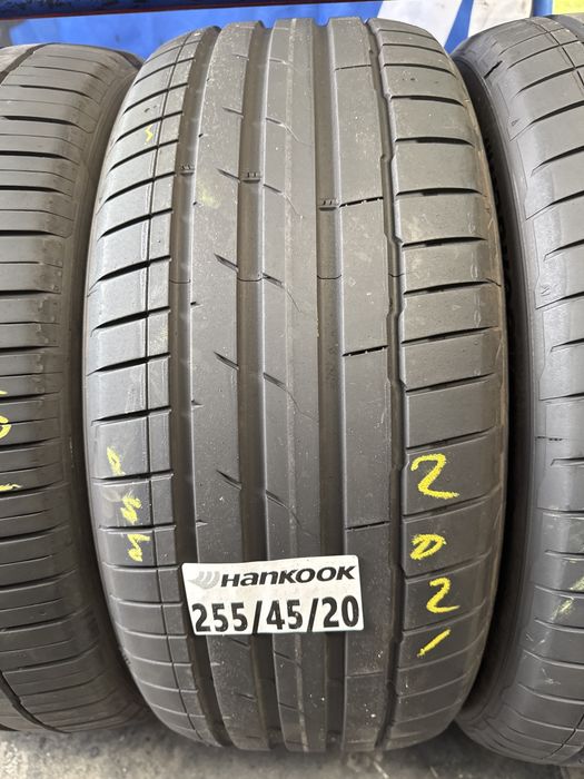 285/40/20 - 255/45/20 Hankook
