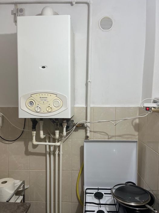 Garsoniera decomandata de vanzare