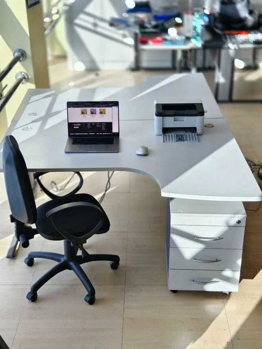 Масивни професионалн немски офис бюра от банка 160/100