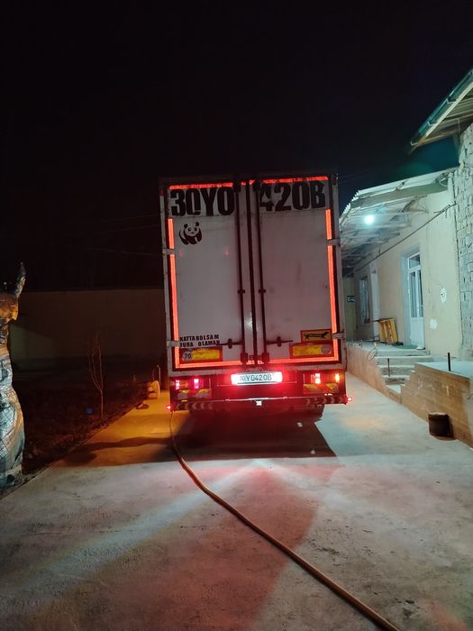 Isuzu Yuk avtomobili Mercedes benz sotiladi 10T lik