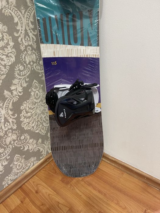 Placa snowboard 135 cm trans cu legaturi