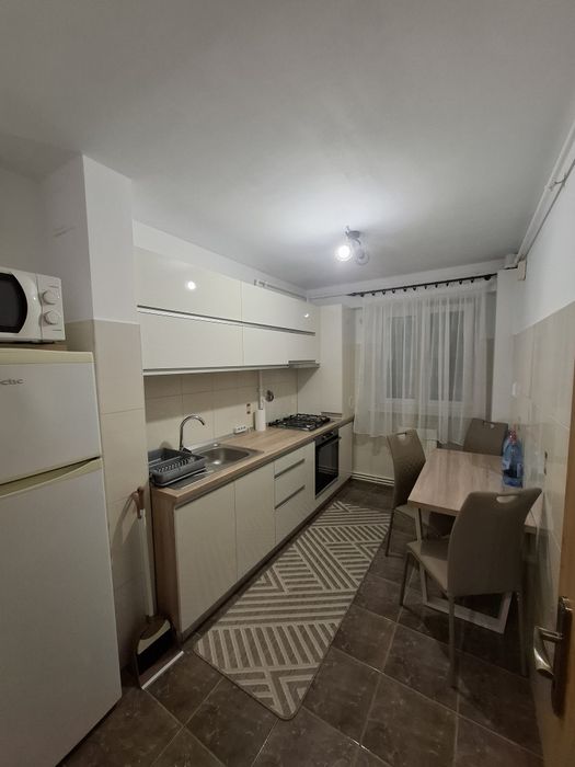 Proprietar – 2 camere decomandat, lift,  renovat 2026 – City Park Mall