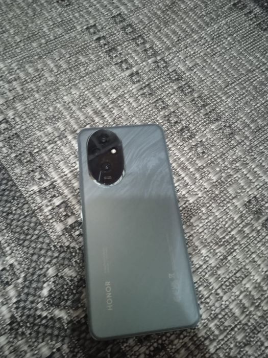 HONOR 200 продам