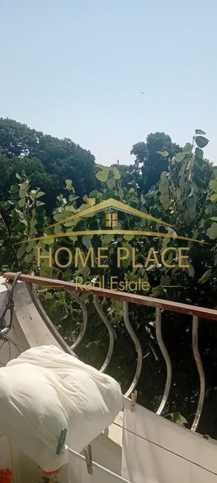 ДВУСТАЕН апартамент под наем - Център