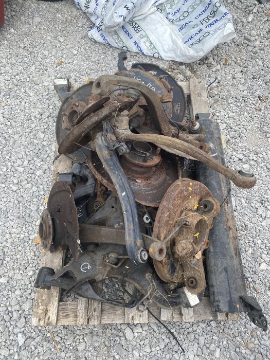 Лагер главини Mercedes и Range Rover