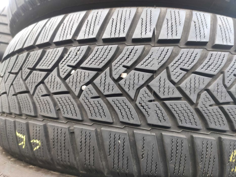 4бр Зимни гуми 215 60 16 - Dunlop