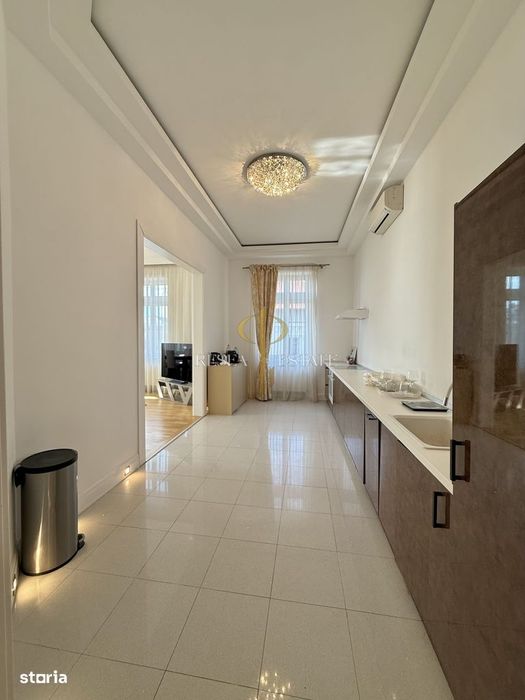 Apartament 3 camere în vecinătatea Parcului Poporului–Cladire Istorica