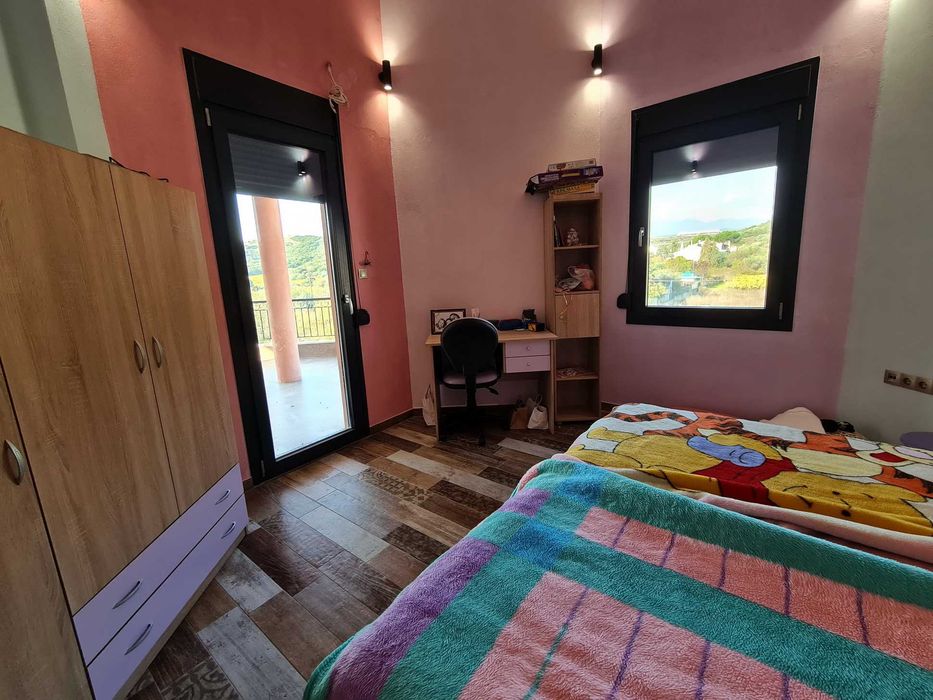 ПРОДАВА се самостоятелна къща 360 кв.м в Nea Peramos, Кавала код 4103