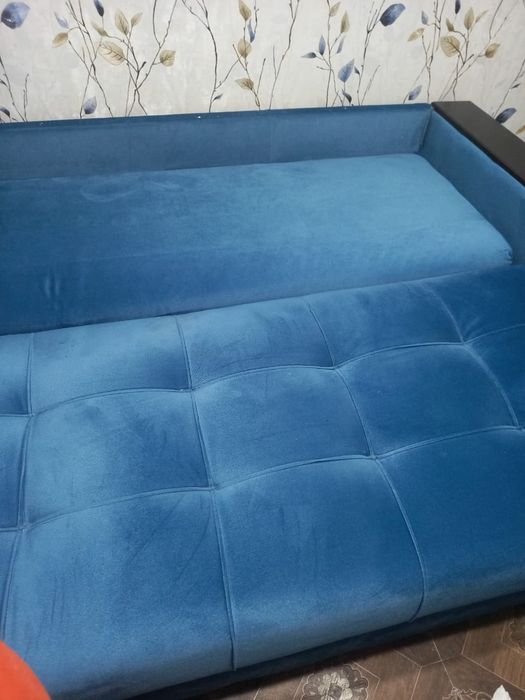 Продам диван,в отличном состоянии