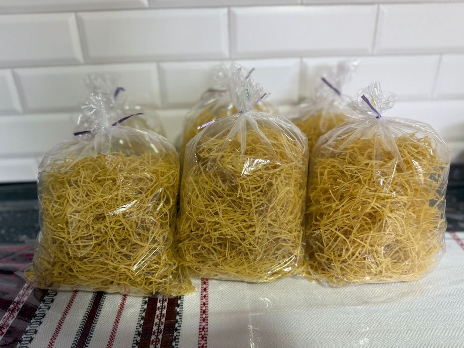 Vand tăiței de casă