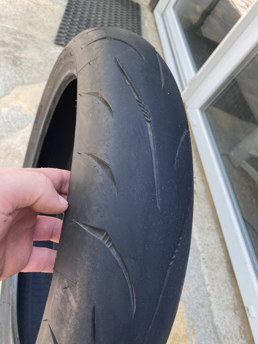 Комплект гуми за мотор