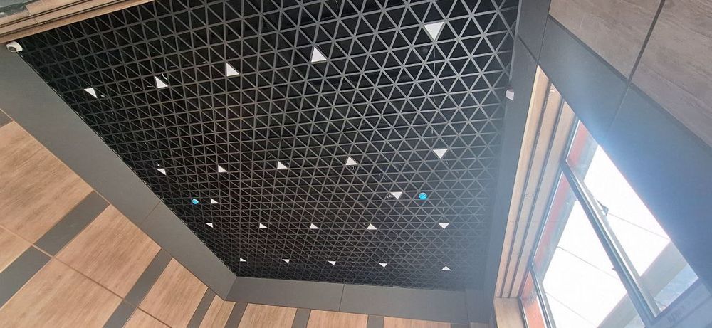 Армстронг и Грильято и Реечны