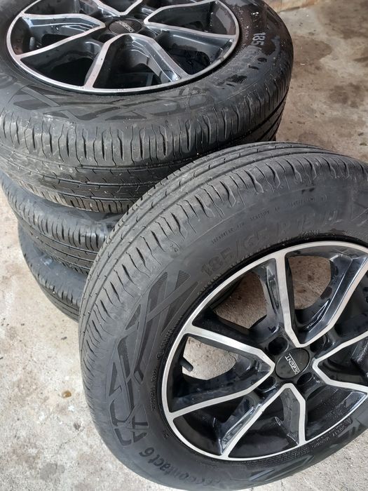 Jante Aliaj Dezent cu senzori presiune si anvelope 185/65/R15. Telefon 0755253072 Preț  3000 lei negociabil