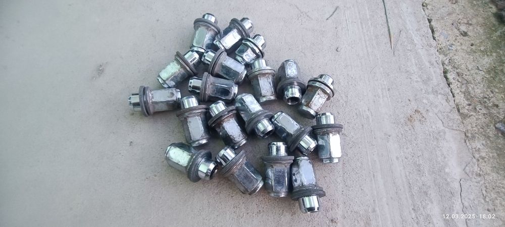 Гайка для диска Lexus