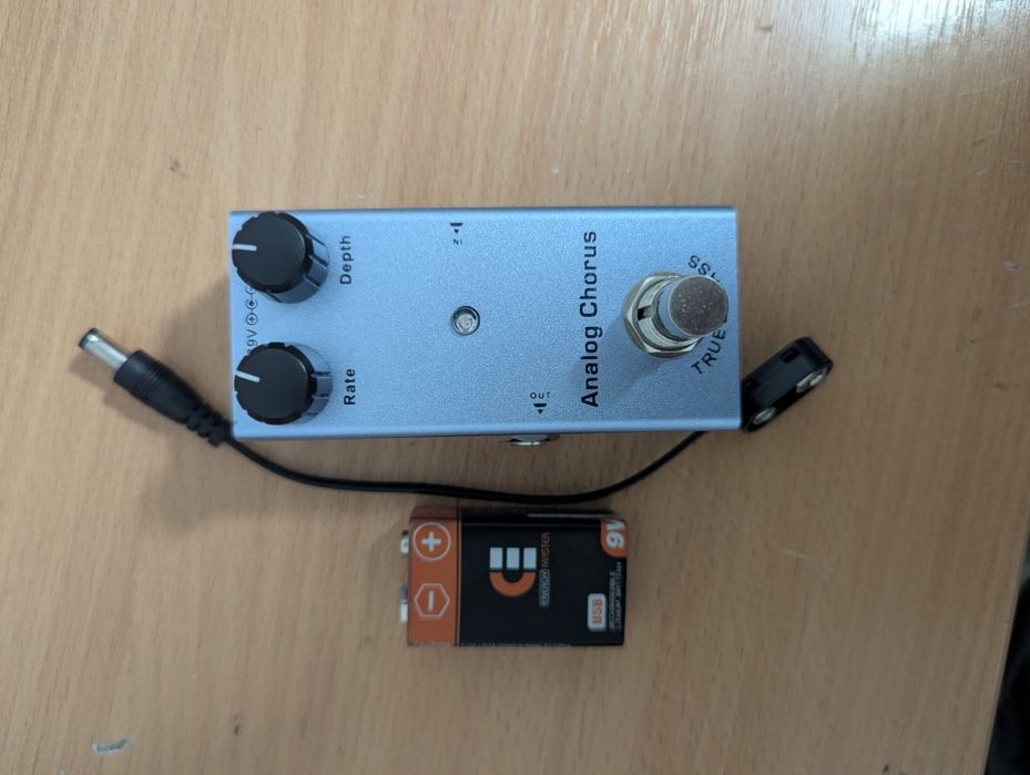 Педаль эффектов chorus(Хорус)